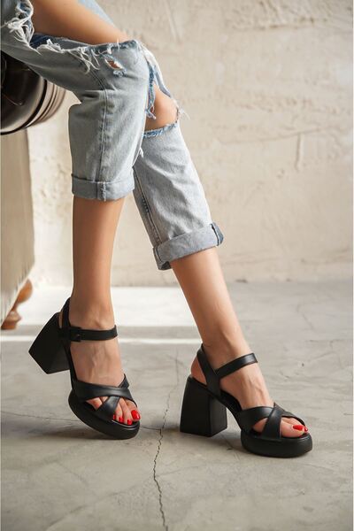 FOLLOWHER Sandale noi clasice cu curea încrucișată, cu toc înalt și gros