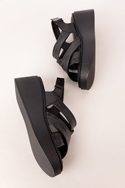 Gondol Kadın Hakiki Deri Çapraz Bantlı Şık Sandalet Elnr.472