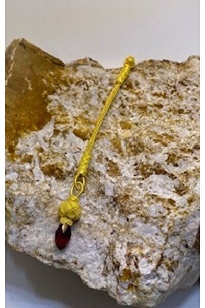 KAZZAZE Pietre prețioase de zirconiu roșu Culoare aurie ciucuri scurtă