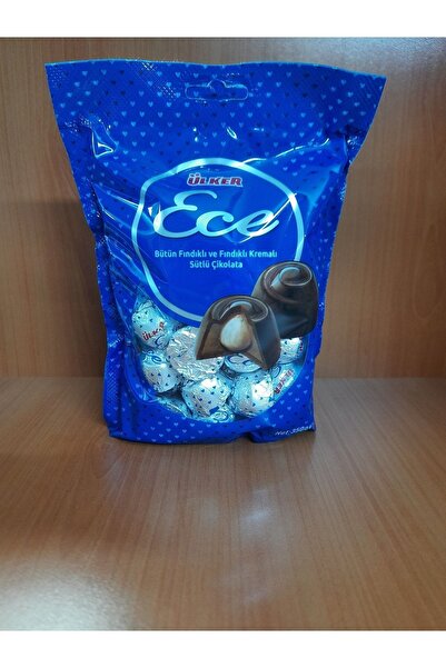 Ülker Ece Bütün Fındıklı Kremalı Sütlü Çikolata 350gr