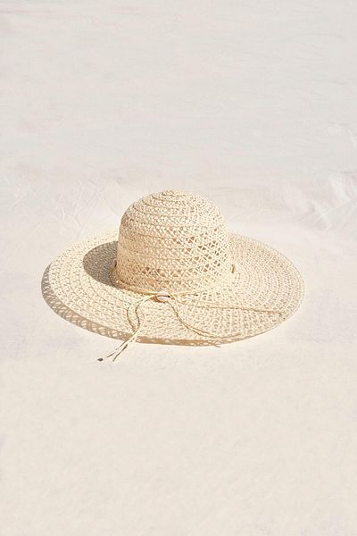 Haşema Beige Seashell Straw Hat