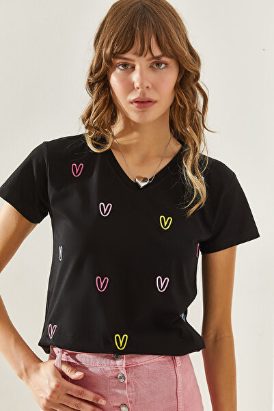 Bianco Lucci Dámské tričko s vyšívaným srdcem a výstřihem do V – vyšívané60251306