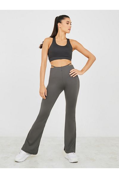 Styli Dual Tear Drop Back Detail Sports Bra