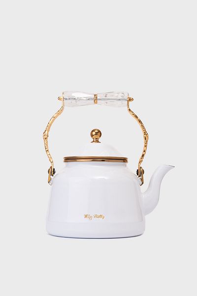 Miss Betty Enamel Kettle - Teapot Style
