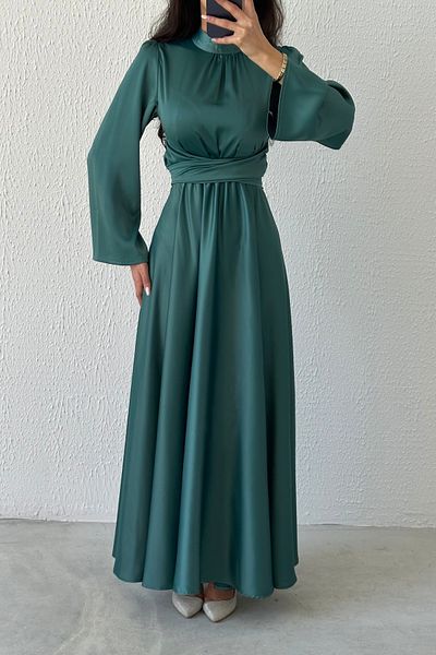 LEYUZE BUTİK Βραδινό φόρεμα με πράσινο σατέν Hijab - Μανίκι βολάν, ουράνια κομψότητα