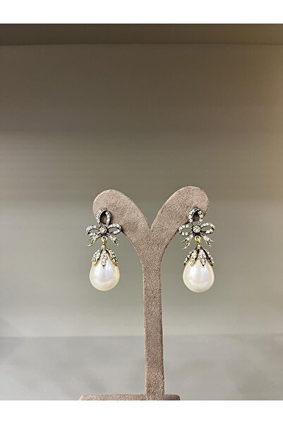 Zeynep Özkan Tasarım Elmas Montür İnci Sallantılı Küpe