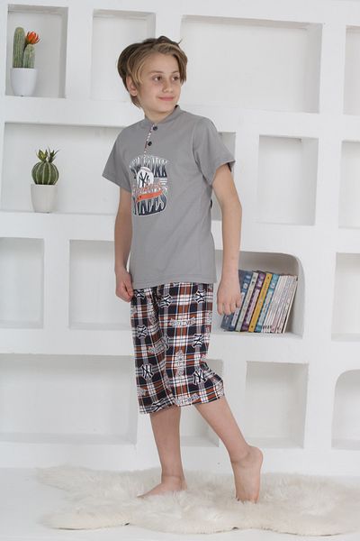 KAPİKİDS Boy's Gray Plaid Pajama Set - Short Sleeve, Placket Capri Collar and Button