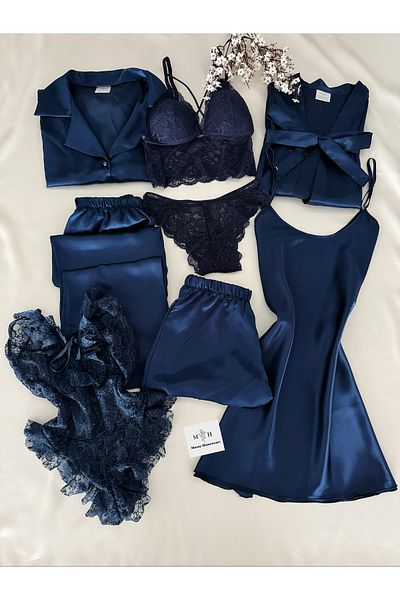 MH Moony Homewears Комплект от 8 тъмносиня сатенена пижама, нощница и бельо с гигантска зестра в кутия