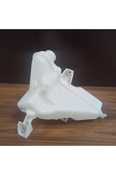 TW Toyota Hilux Cam Su Fıskıye Deposu 2015-2017