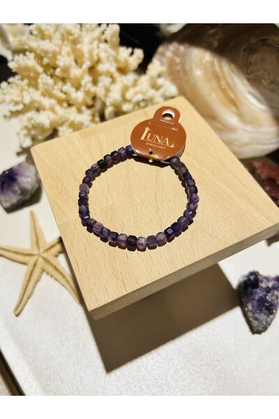 Luna سوار من حجر الجمشت الطبيعي على شكل مكعب