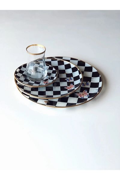 B&M 24 Piece Round Breakfast Set - Checkered Butterfly Pattern