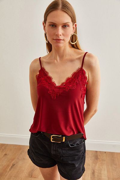 Olalook Burgunderrote Unterhemdbluse aus Spitze und verstellbaren Trägern für Damen - BLZ-19001732
