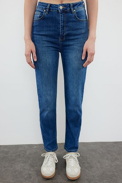 Trendyol Collection Blugi drepti confortabili cu talie înaltă albastru închis TWOSS24JE00320