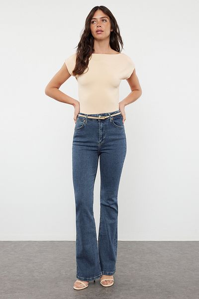 Trendyol Collection Πλεκτό σώμα από ελαστικό πέτρινο χρωματιστό λαιμό βάρκας - Εφαρμογή στο σώμα με κουμπωτά TWOSS24BD00029