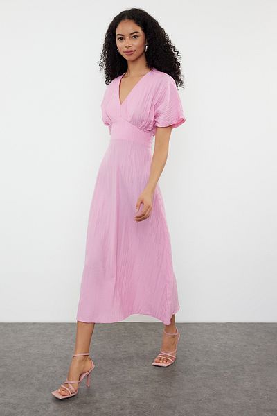 Trendyol Collection Φούξια μάξι φόρεμα με λαιμόκοψη - A-line, λεπτομέρεια μπούστου, υφαντό - TWOSS24EL00620