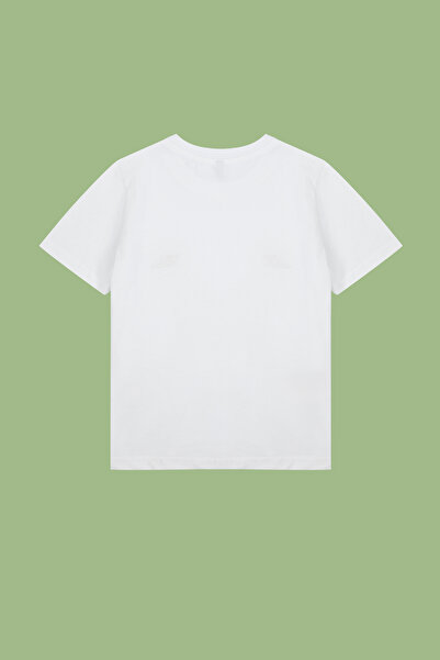 TRENDYOLKIDS Weißes Jungen-T-Shirt aus Baumwolle mit Dinosaurier-Pailletten und kurzen Ärmeln TKDSS24TS00033