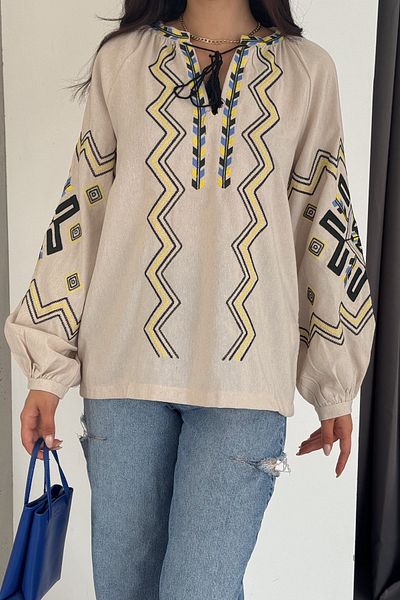 FEMELLE Bluză de damă din bumbac brodat bej - design cu ciucuri