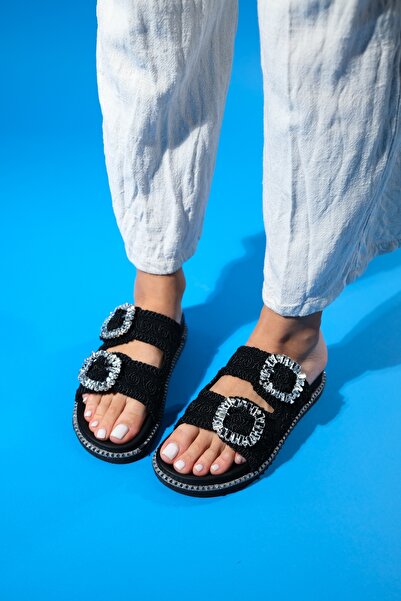 LuviShoes Papuci DUNGEON pentru femei cu cataramă în piatră neagră