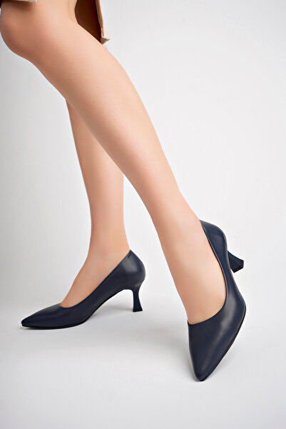Deripabuc Hakiki Deri Lacivert Kadın Deri Topuklu Ayakkabı TRC-92280