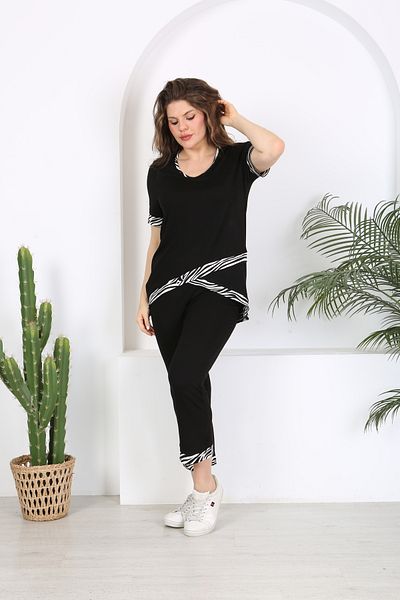 Butik Nilyam Черен анцуг Cross Garni Plus Size - 23009