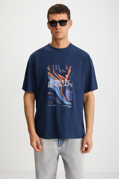 GRIMELANGE Ανδρικό μπλουζάκι Landscape από 100% οργανικό βαμβάκι με λεπτομέρεια με χοντρή υφή Oversive Navy Blue