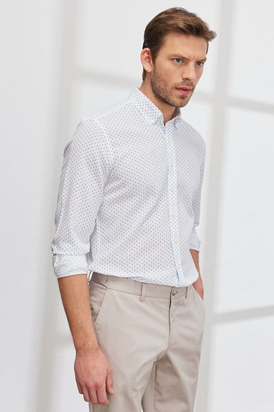 ALTINYILDIZ CLASSICS Weißes Leinenhemd Slim Fit - Marineblau, geknöpfter Kragen, bedruckt