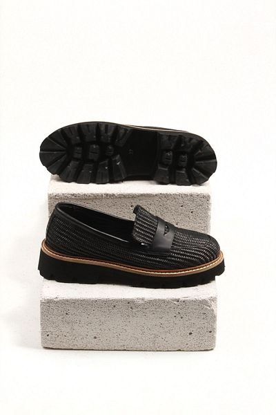 Gusse Olivia Women's Black Loafer - Comfortable and Stylish