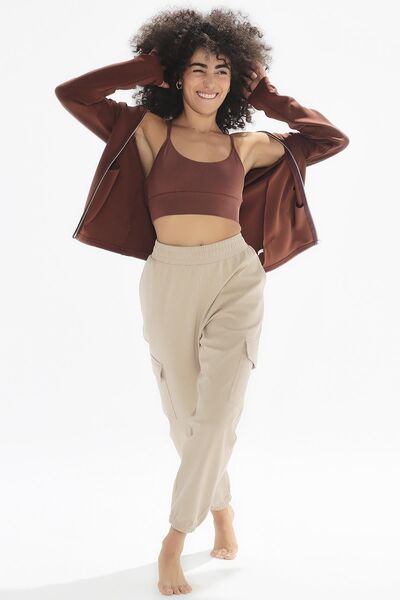 Comm-Ci Плетена блуза Rowen Brown с яка стойка, цип и детайлни джобове