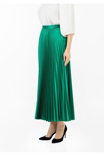 Guzella Green Satin Maxi Pleated Skirt