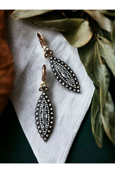 FAYRA ACCESSORIES Diamond Mounted Zircon Stone Earrings