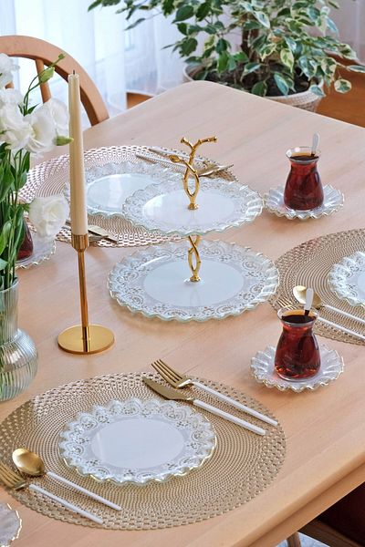 Glore Gold Gilded Cake Tea Treat Set for 6 People - 25 Pieces