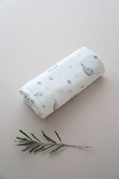 Tiny Sloth Submarine Patterned Elastic Sheet