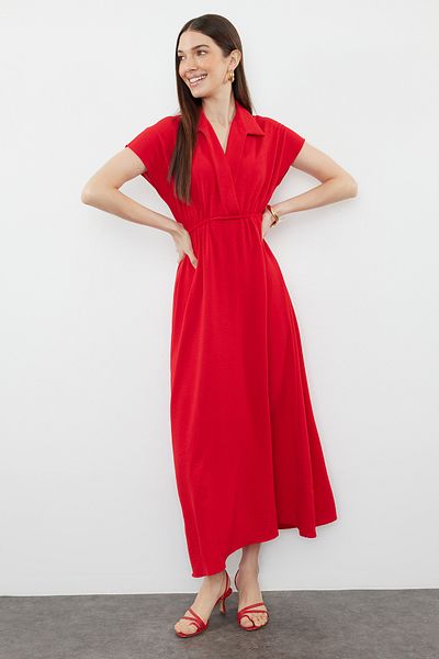 Trendyol Collection Aerobin Red Midi ruha - egyenes A-vonalú, duplasoros gallérral TWOSS24EL00599