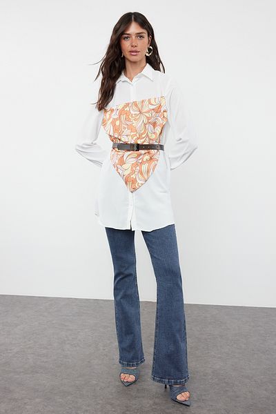 Trendyol Modest Gewebtes Hemd - Weiß mit Accessoire-Schal-Detail, TCTSS24TG00063