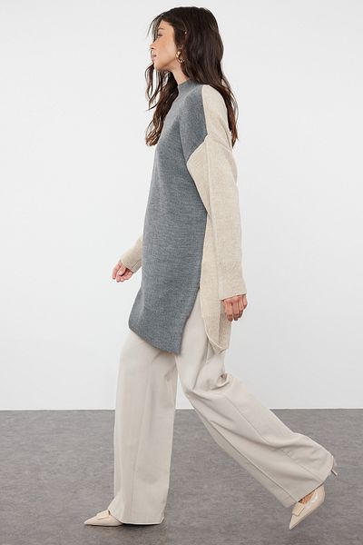 Trendyol Modest Dlouhá pletená mikina s blokovaným hrdlem v antracitové barvě TCTAW22KZ1309