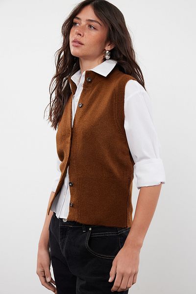 Trendyol Collection Limited Edition Braune Strickweste mit weicher Textur TWOAW24HI00403