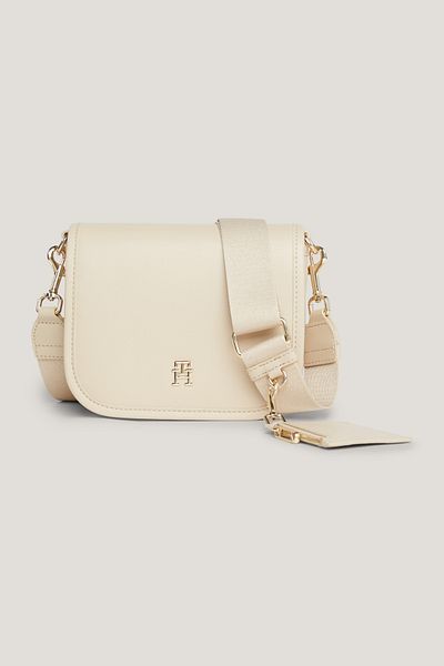 Tommy Hilfiger Women's Brand Logo Adjustable Shoulder Strap Stylish Looking Cream Shoulder Bag Suitable for Daily Use