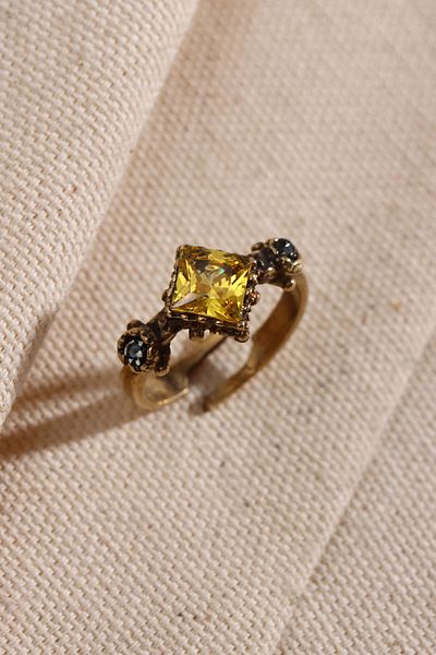 Süspüs Accessories Adjustable Square Jewelled Authentic Ring