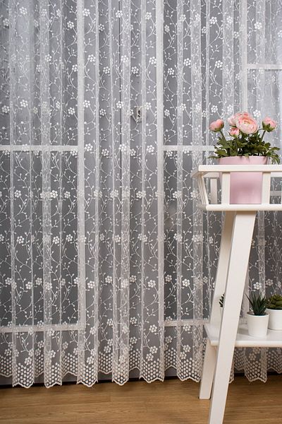 Perdelit Daisy Flower Patterned Embroidery Tulle Curtain (1/3 Tight Pleat)