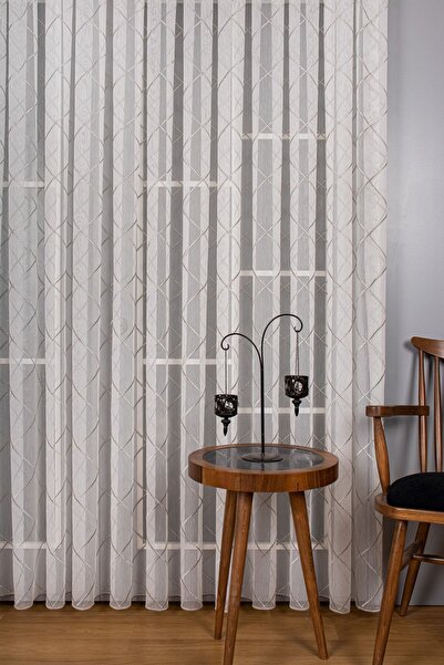 Perdelit Ekru - Gümüş Simli Nakış Işlemeli Tül Perde ( 1/3 Sık Pile )