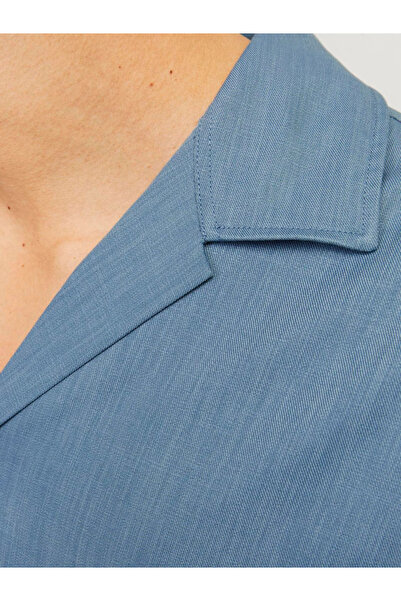 Jack & Jones Erkek  V yaka Gömlek JPRCCAARON RESORT SHIRT S/S LN 12251027