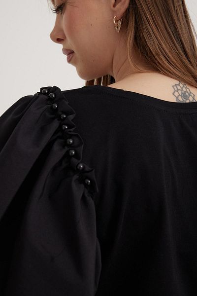 LEVURE Women's Black T-Shirt - Sleeve Flywheel and Stone Detail