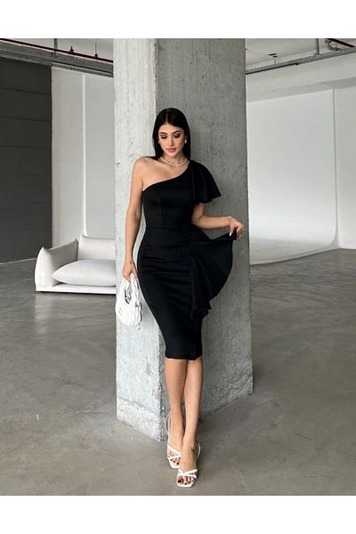S&A Collectionn Rochie de damă cu volane pe umăr și fustă pe un umăr deasupra genunchiului, neagră
