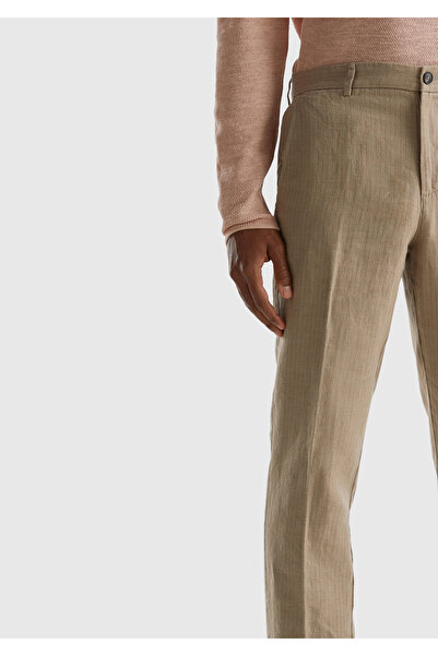 United Colors of Benetton Erkek Bej Keten Karışımlı Cebi Biyeli Kemer Delikli Pantolon