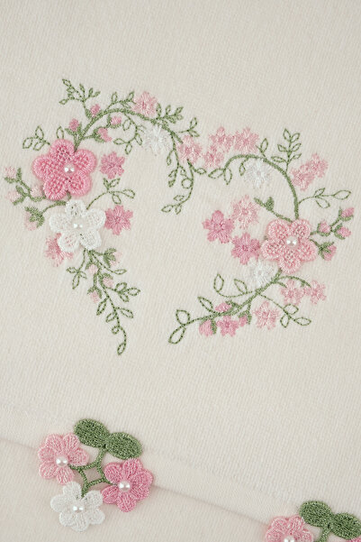 Arliva Home Yasemın Kadıfe Nakıslı Çeyız Havlusu Krem 30x50