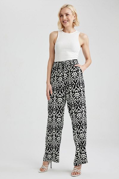 DeFacto High Waist and Pocket Patterned Viscose Trousers - J8739az23sm