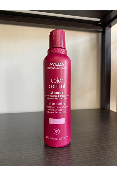 Aveda التحكم في الألوان