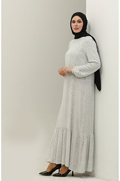 sefamerve Bílé viskózové puntíkované šaty - sukně shromážděné 2064-01