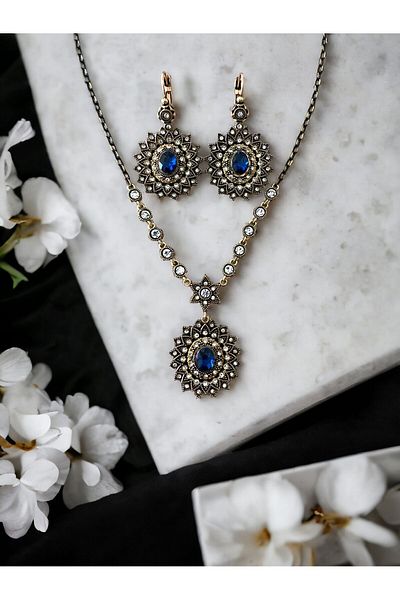 FAYRA ACCESSORIES Sapphire Stone Choker Necklace and Earring Set
