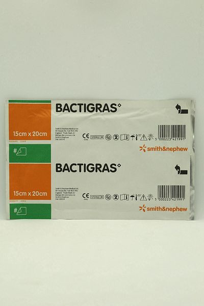 Nieaf Smitt Bactigras 15*20 Wound Cover